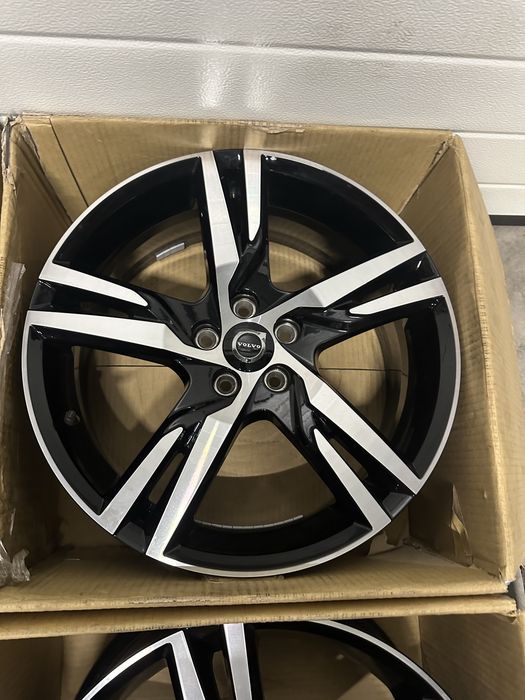 Jante NOI 19 ORIGINALE Volvo XC60 XC40 R-Design V90 S90 V60 S60 Bicolor XC 60 XC 40  Germany