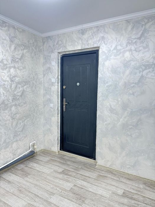 Продам комнату в общежитии 6400