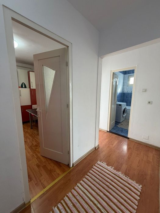 De închiriat apartament cu 2 camere