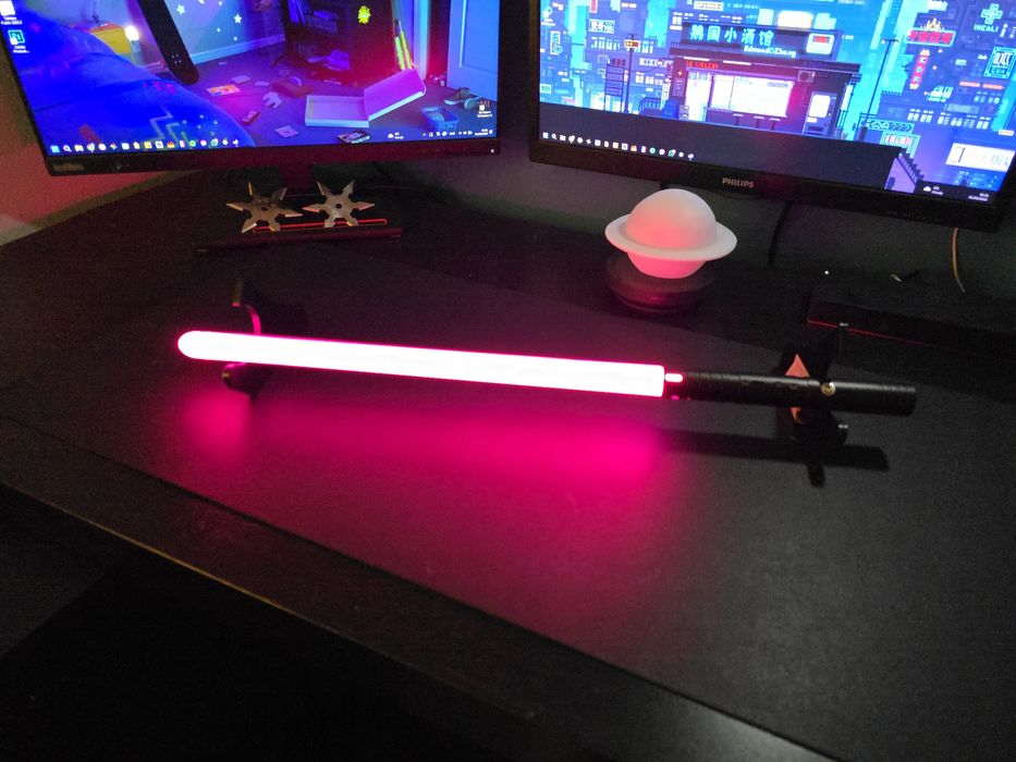 Lightsaber Star Wars - 64 cm - Idee Cadou - Sabie Laser luminoasa RGB