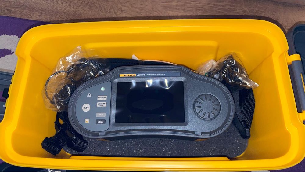Fluke 1673 FC – NOU Calibrat Tester instalații electrice