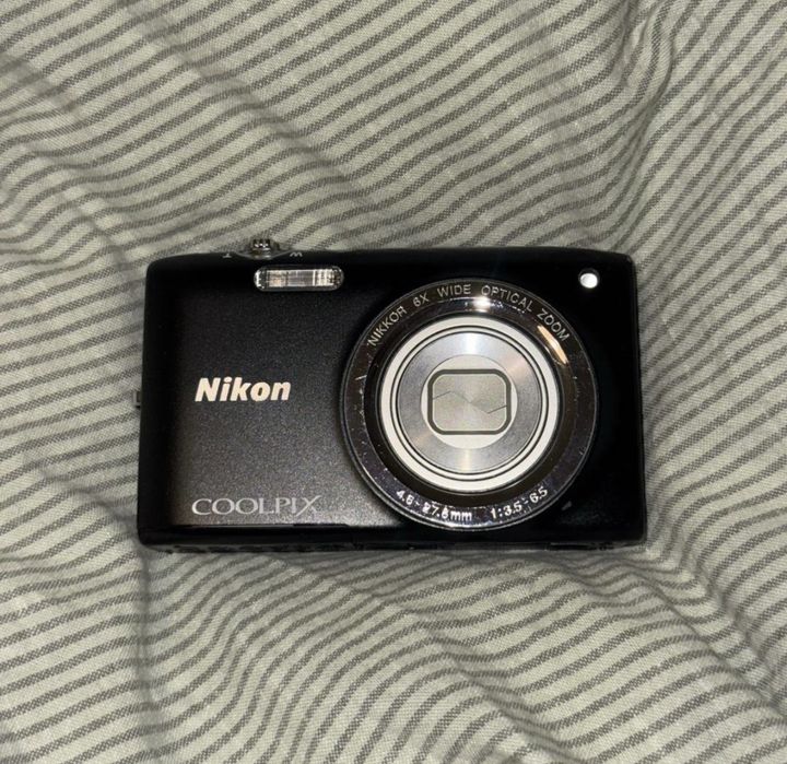 Nikon coolpix s2700