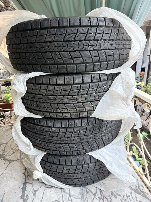 Зимние шины Dunlop 265/65/17