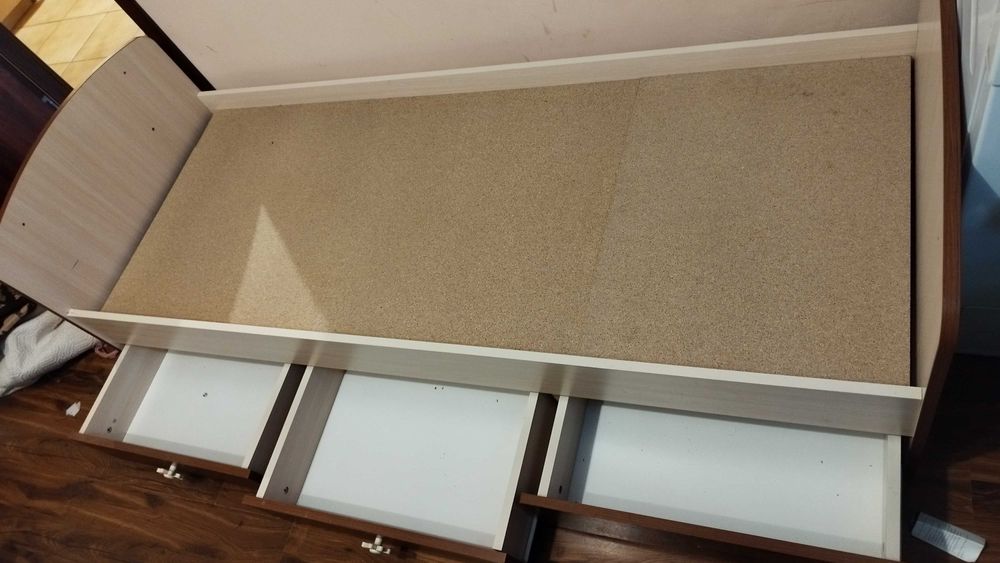 Продавам спешно Детско легло  70/185 см