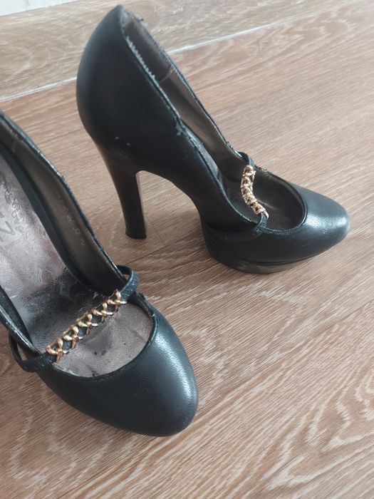 Туфли черные 35 размер