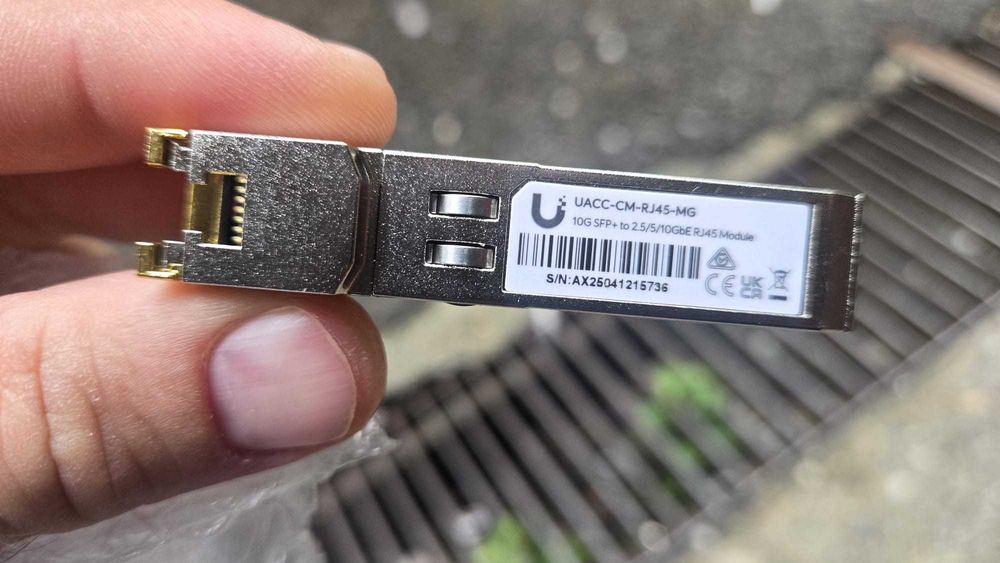 Modul SFP+ la RJ45 10G Ubiquiti UACC-CM-RJ45-MG, NOU