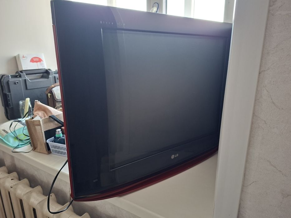 Продам телевизор