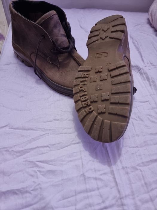 Ghete piele Tomy Hilfinger mărimea 44