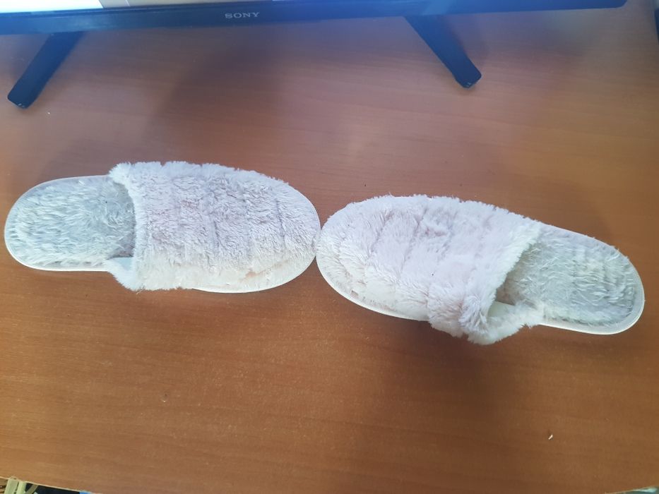 Papuci de casă pentru fete/femei