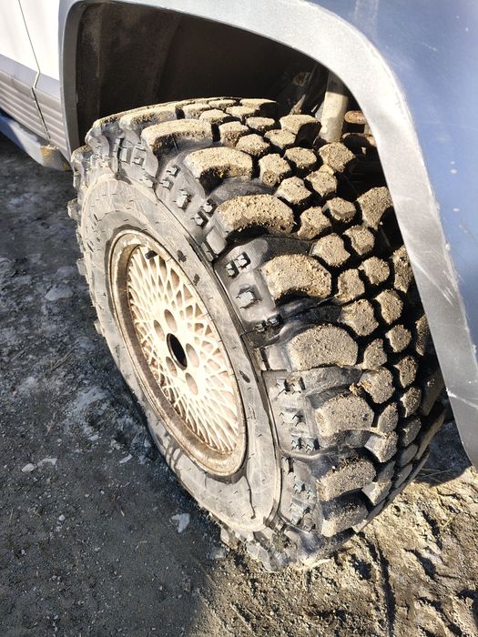 Vând jeep cherokee xj