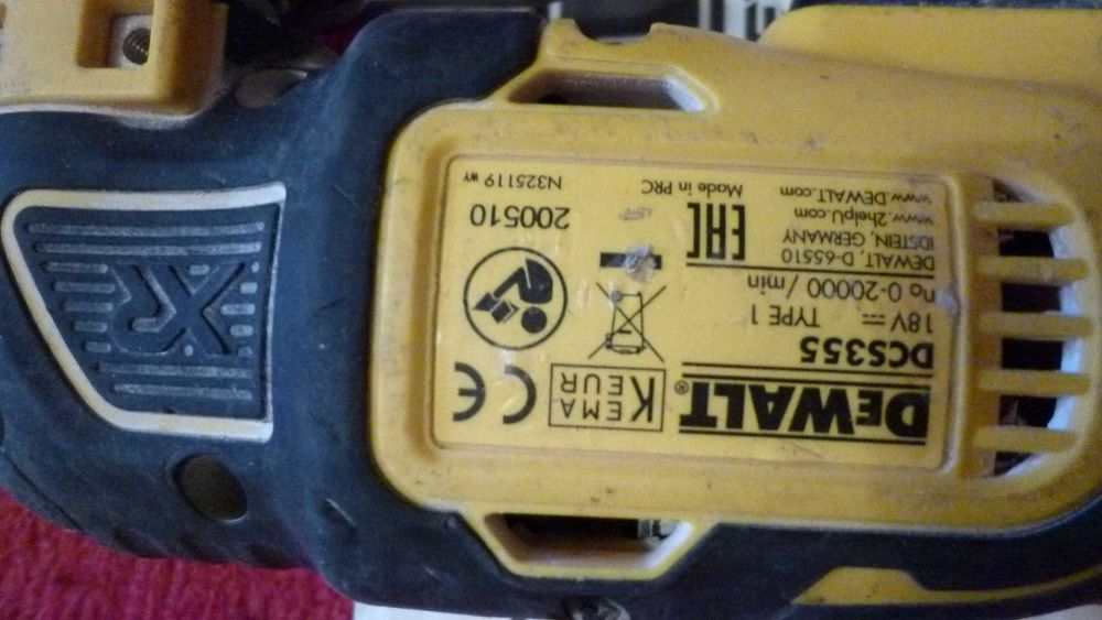 DeWalt DCS355 18V XR Brushless Акумулаторен мултифункционален инструмент