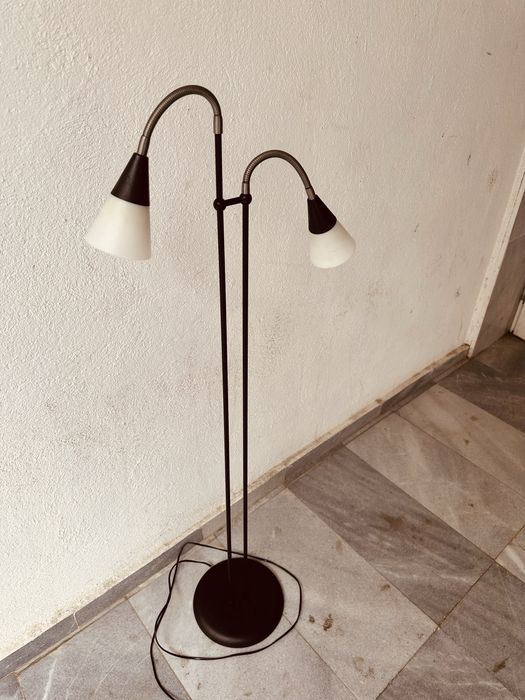 Стояща подова лампа пт 90-те с два плафона – 130 см