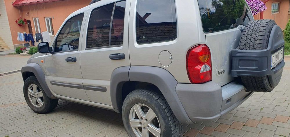 JEEP Cherokee 2004 — imagine 4
