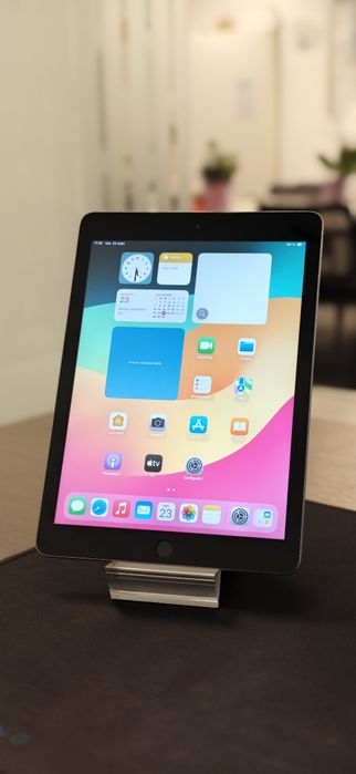 Apple iPad 6 128GB Wi-Fi Space Gray – Baterie 96% – 84 cicluri