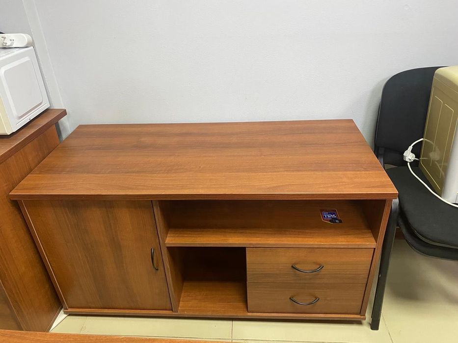 Продам офисную мебель