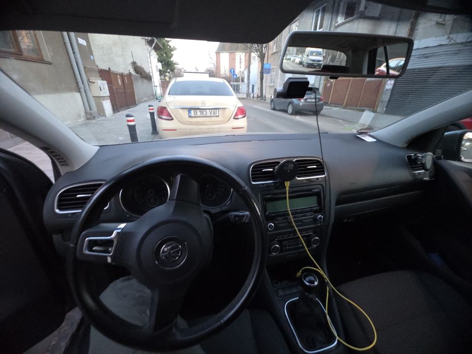 VOLKSWAGEN Golf 2009