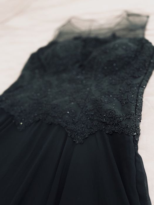 Елегантна рокля за бал