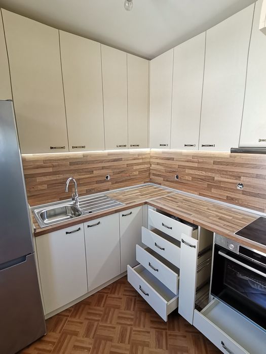 Мебели по поръчка