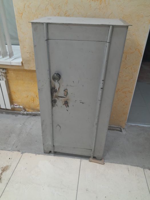 Продаю сейф 30.000