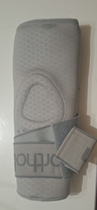 Наколенка стандарт