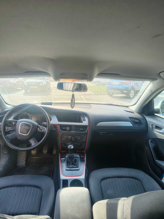 Vând A4 b8 perfectă stare de funcționare