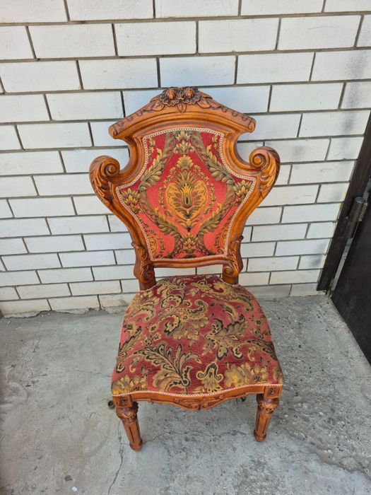 Продам стулья 12 штук