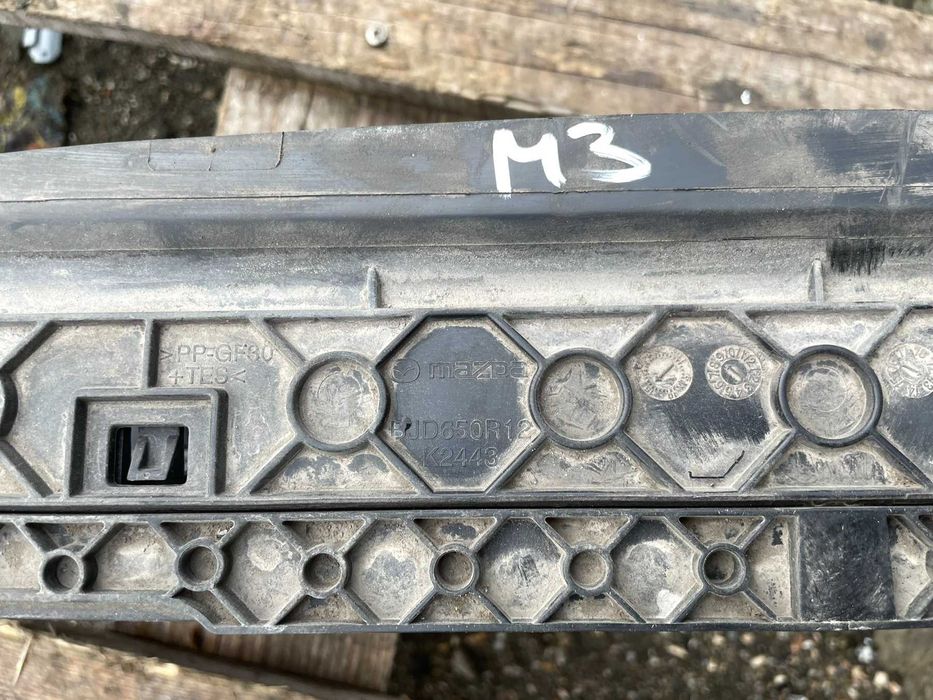 Подвижна Клапа на Радиатор BJD650R12 Mazda3 2014 2.0бен 121kW