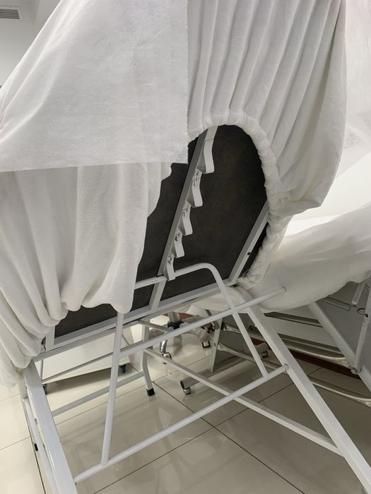 Косметологическая кушетка