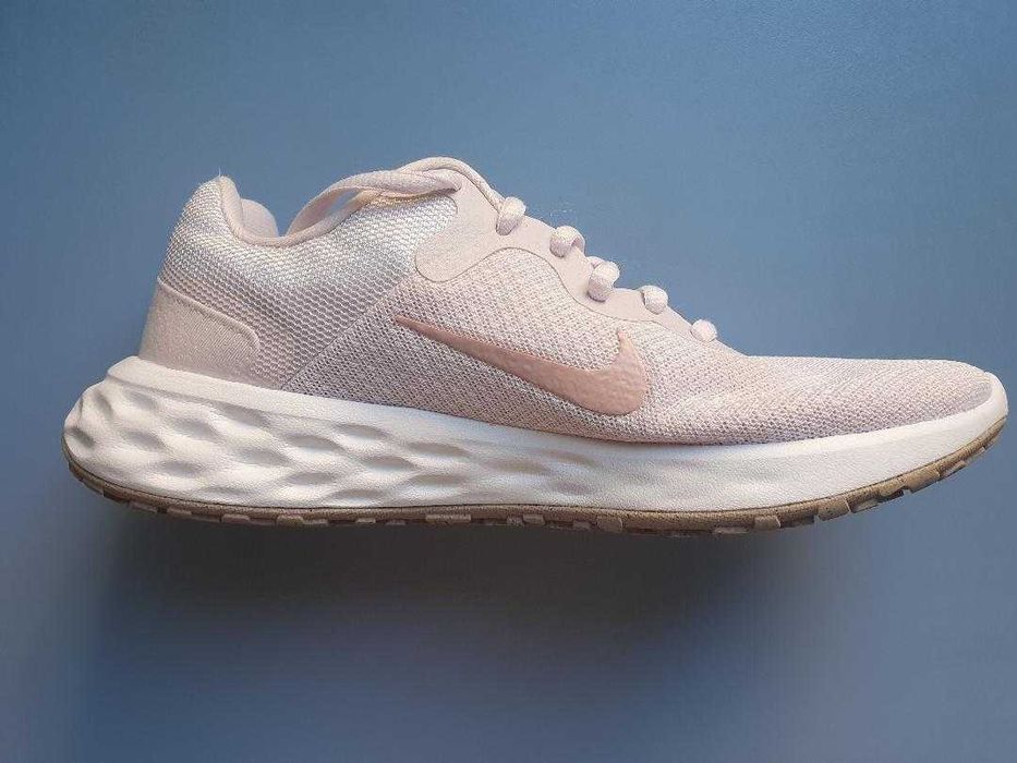 Adidasi dama NIKE -model VT2- marimea 38