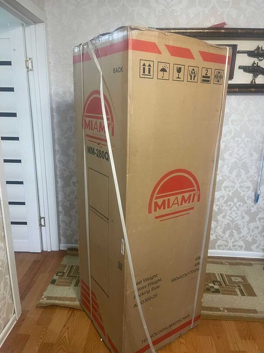 Продам холодильник