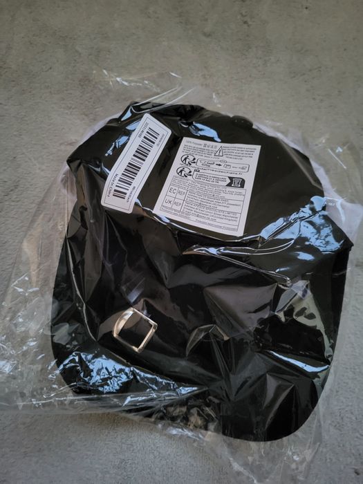 Продам бейсболки. Новые.