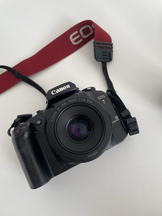 Canon EOS 7 пленочная камера