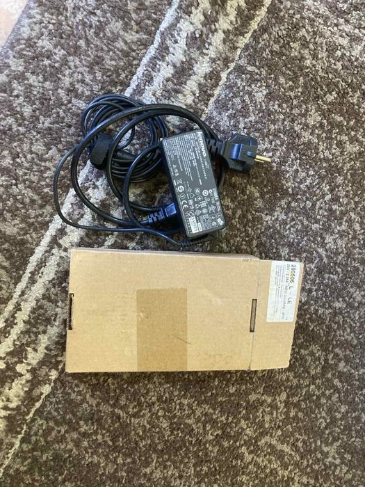 Зарядно за лаптоп Lenovo - 20v-2,25A