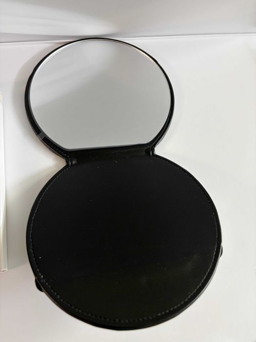 Dior джобно огледало, Chanel компактно огледало