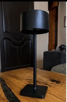 Безжична LED настолна лампа с батерия, USB-C, 3 режима, черна