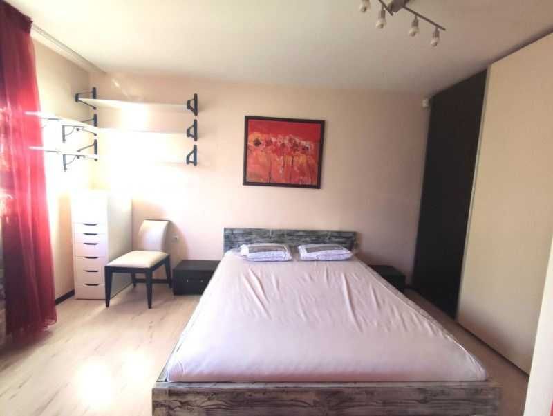 Тристаен апартамент под наем ж.к. Банишора