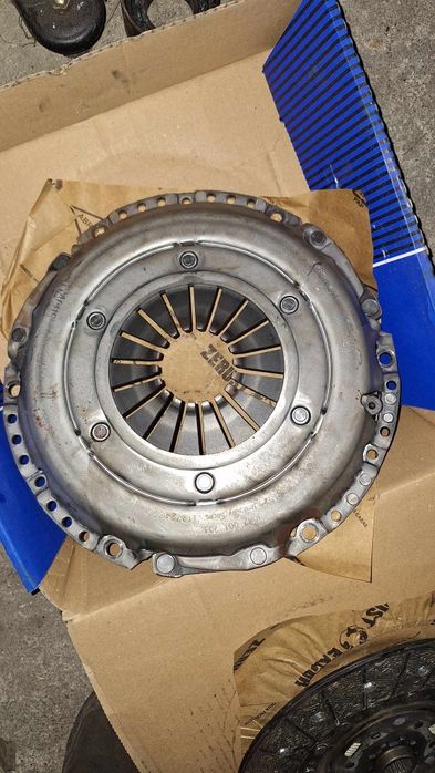 Комплект притискател SASCH