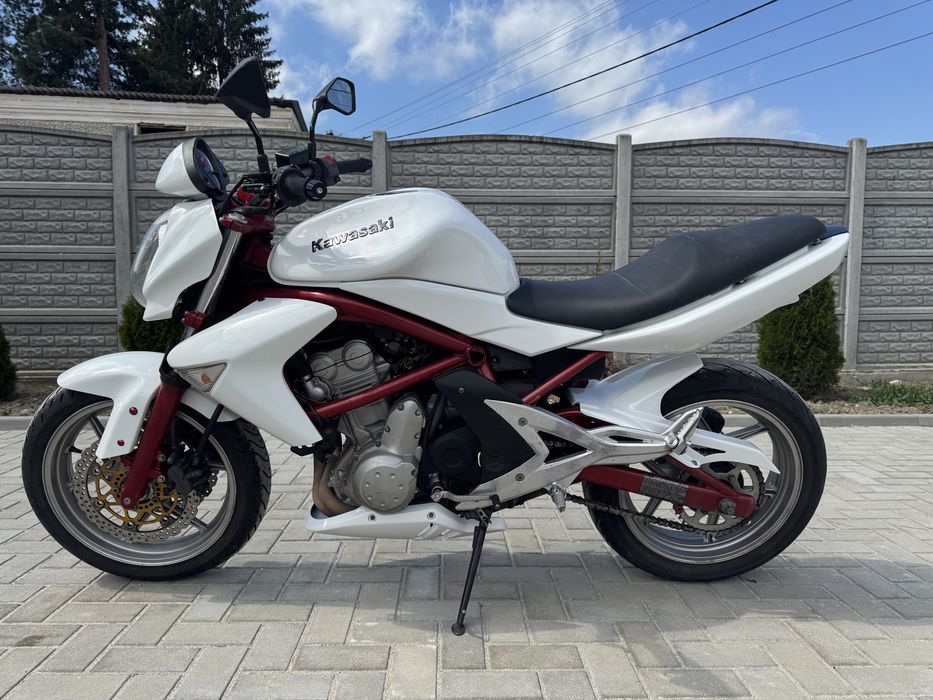 Kawasaki Er6-N, A2 !