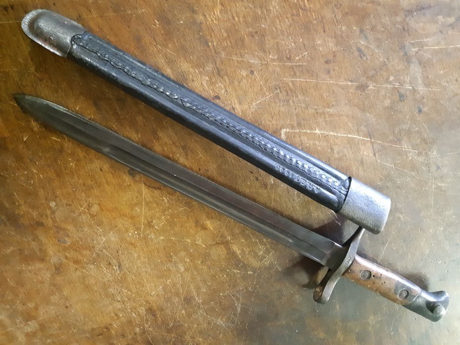 Продавам щик - нож