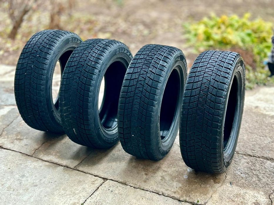 225/60/17 Bridgestone Blizzak