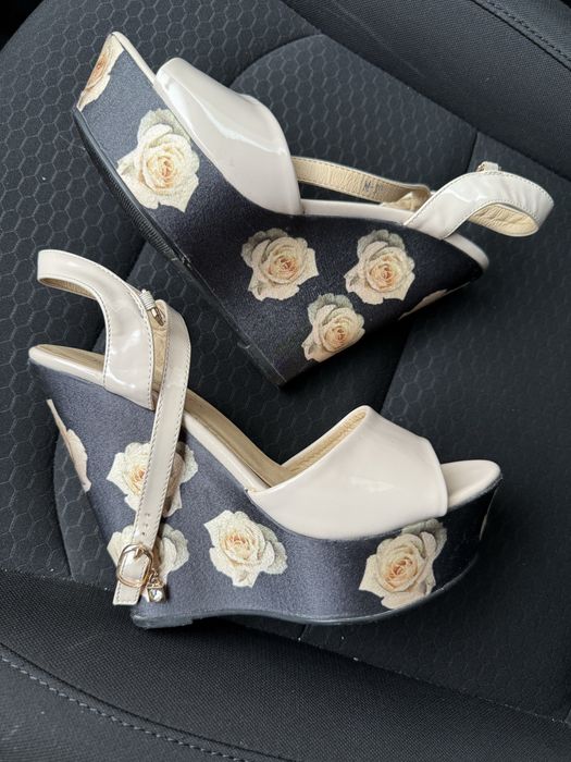 Босоножки как новые