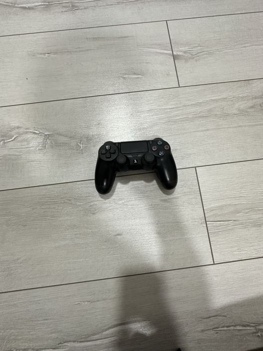 Playstation 4 slim на 500гб