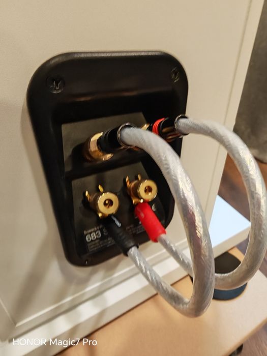 Boxe podea Bowers & Wilkins 683 S2 albe 200w RMS