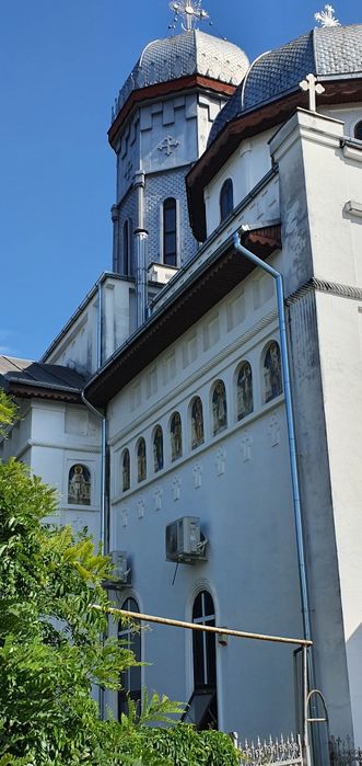 Executam Acoperișuri