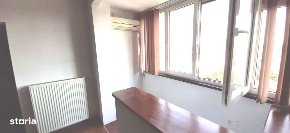 Apartament 3 camere, balcon, Berceni