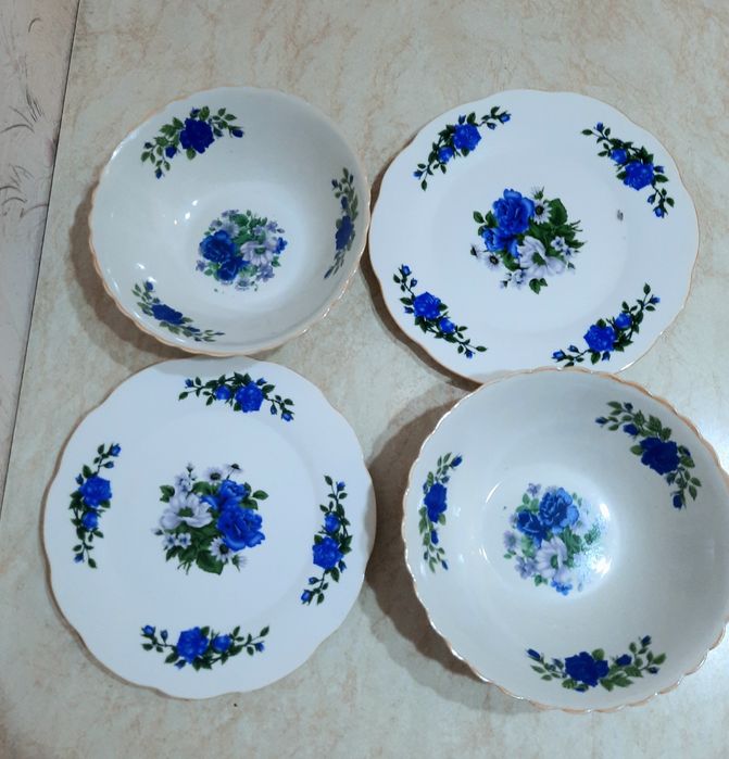 Тарелки большие 4 шт