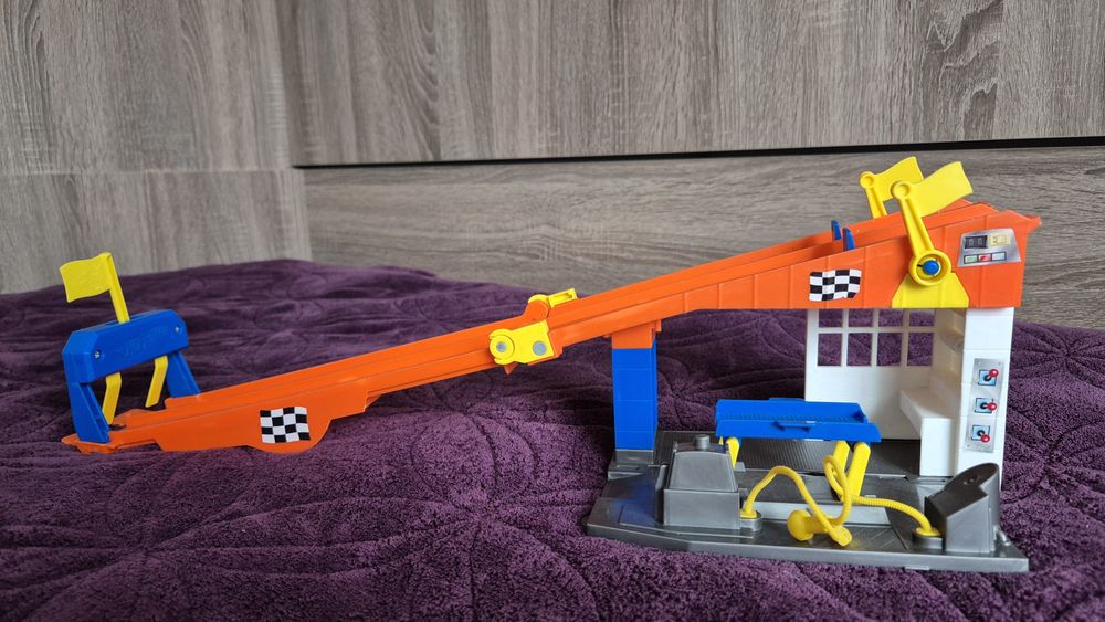 Игрушки, пистолеты, машинка, дороги, hotwheels