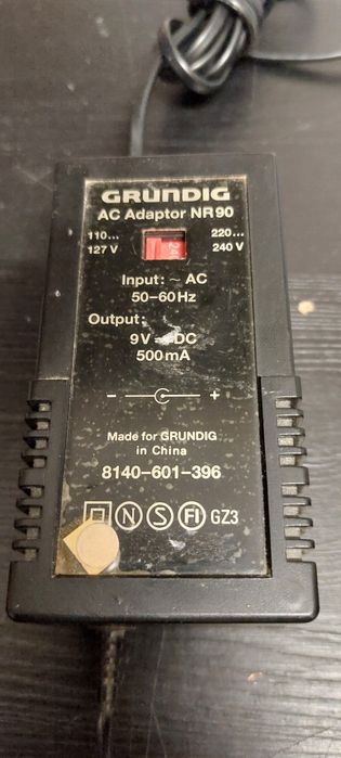 Alimentatoare originale Sharp si Grundig, Creative,Sony.