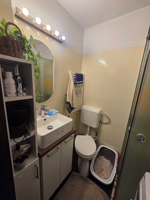 4 camere | 84 mp + boxă 5 mp | Centrală proprie | 2 băi | Etaj 3 4 | Metrou 5 min | Valea Argeșului