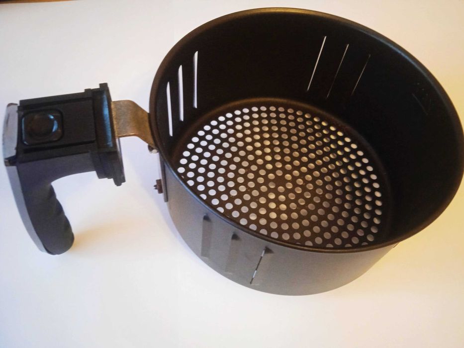 Фритюрник с горещ въздух 2.6 л.